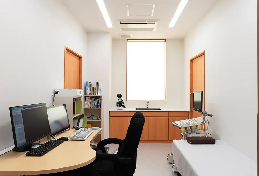 診察室1